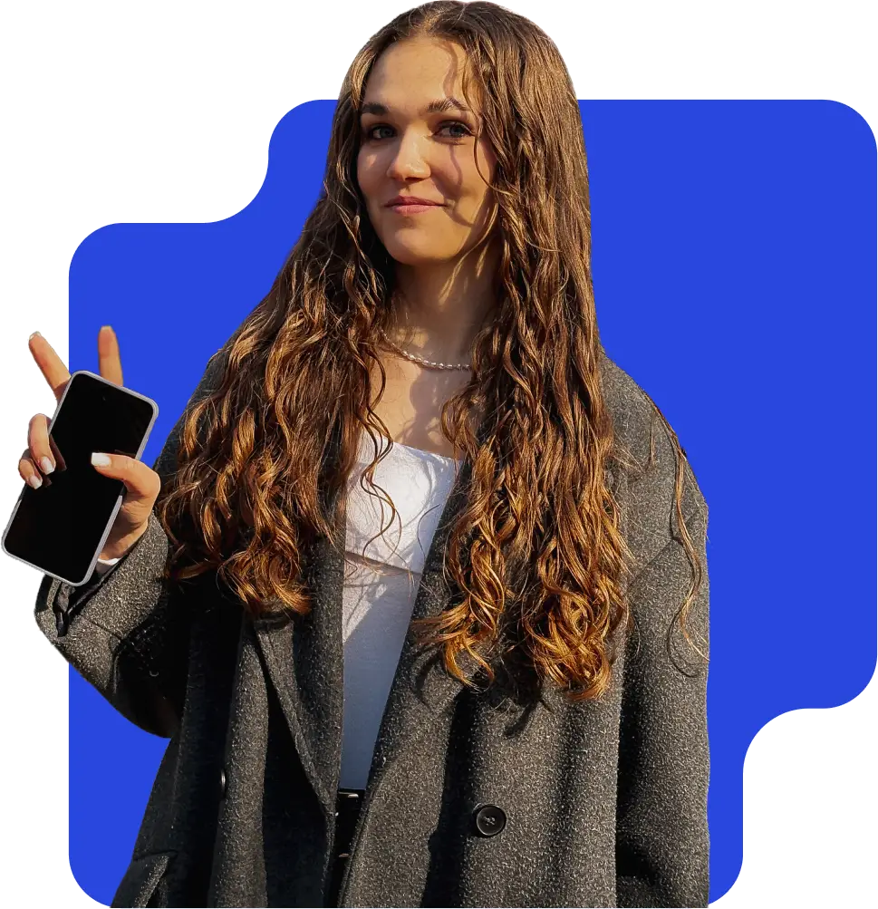Dora - Graphic & Motion Designer